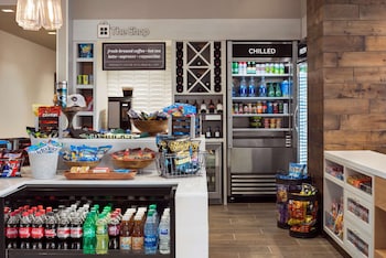 hilton garden inn milwaukee brookfield conference center wi