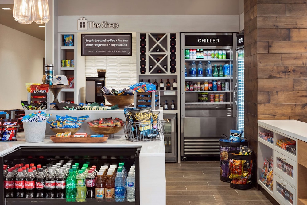 hilton garden inn milwaukee brookfield conference center wi