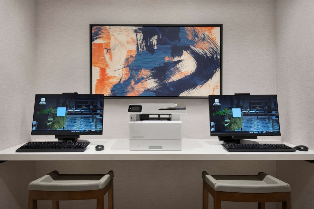 hilton garden inn milwaukee brookfield conference center wi