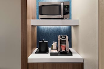 hilton garden inn milwaukee brookfield conference center wi