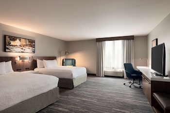 hilton garden inn milwaukee brookfield conference center wi