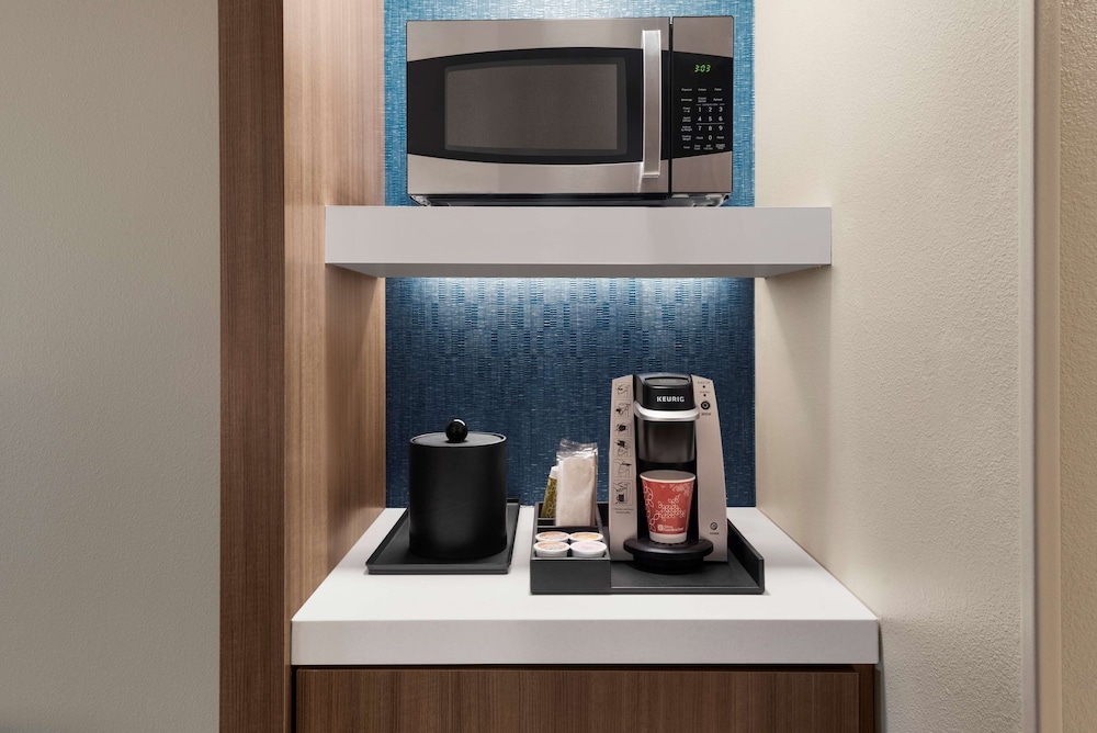 hilton garden inn milwaukee brookfield conference center wi