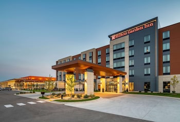 hilton garden inn milwaukee brookfield conference center wi