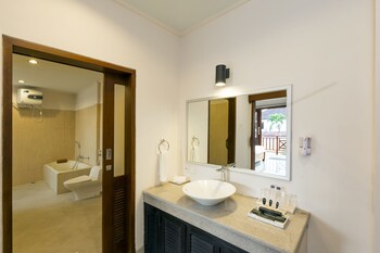 kubal bed and living