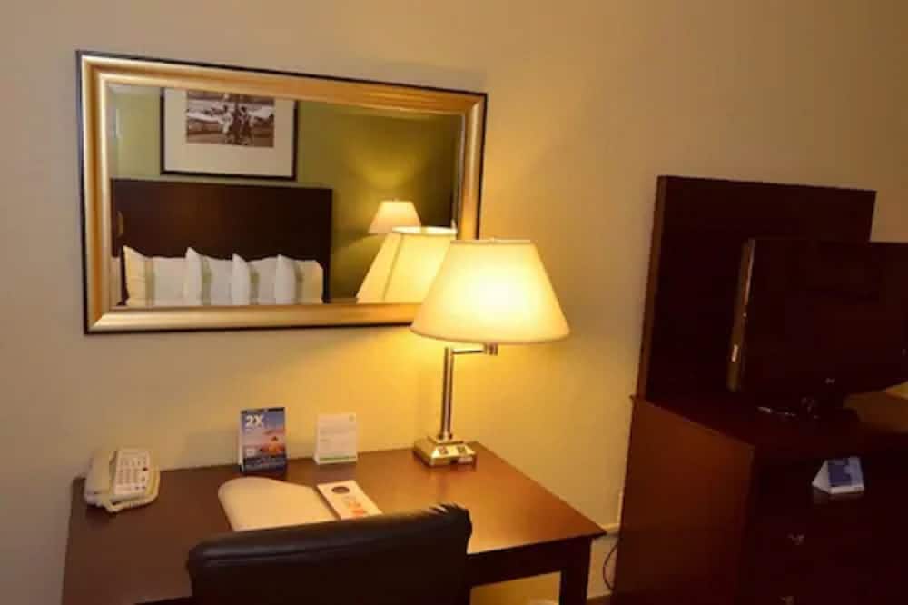 holiday inn fort myers downtown area by ihg