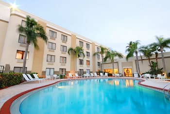 holiday inn fort myers downtown area by ihg