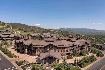 waldorf astoria park city