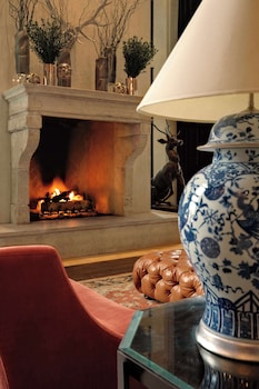 waldorf astoria park city