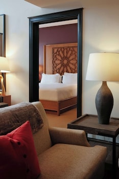 waldorf astoria park city