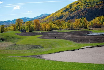 waldorf astoria park city