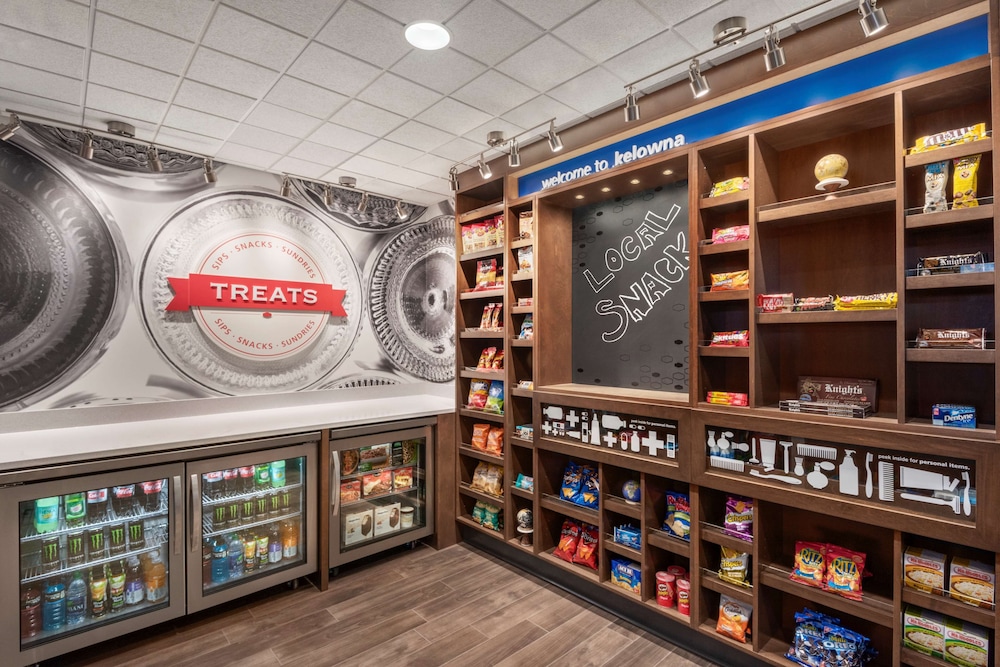 Hampton Inn & Suites By Hilton Kelowna Airport,Kelowna>>British Columbia,3 star