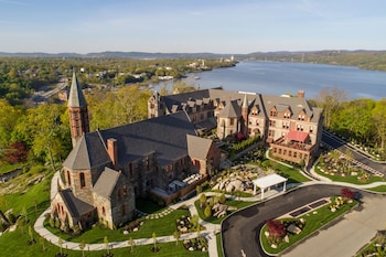 the abbey inn and spa