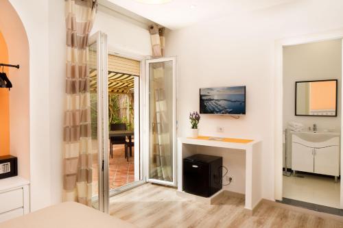 sorrento comfort rooms