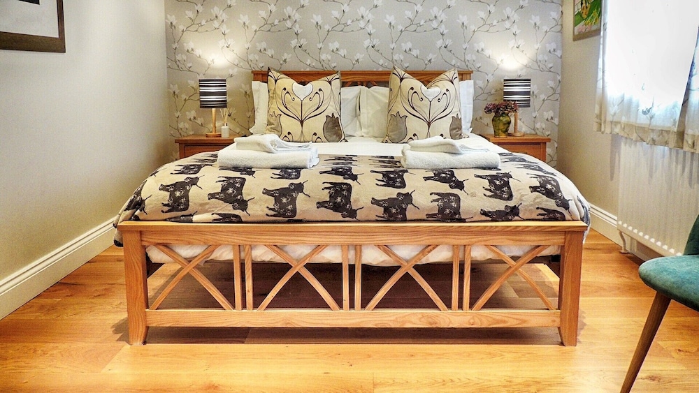 cotswold cottage gems woodbine cottage