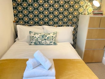 cotswold cottage gems woodbine cottage