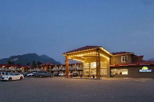 Days Inn By Wyndham Golden,Golden>>British Columbia,3 star