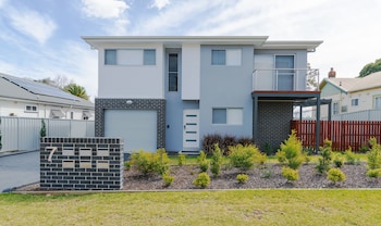 Wallsend On Longworth,Mayfield West>>Jesmond,4 star