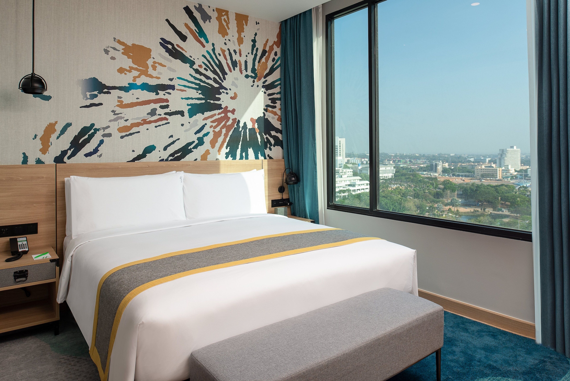 holiday inn and suites siracha laemchabang an ihg hotel