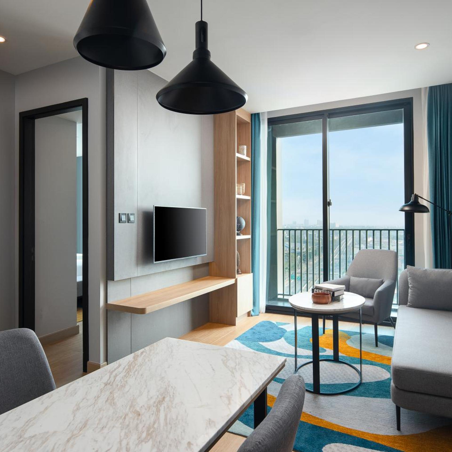 holiday inn and suites siracha laemchabang an ihg hotel