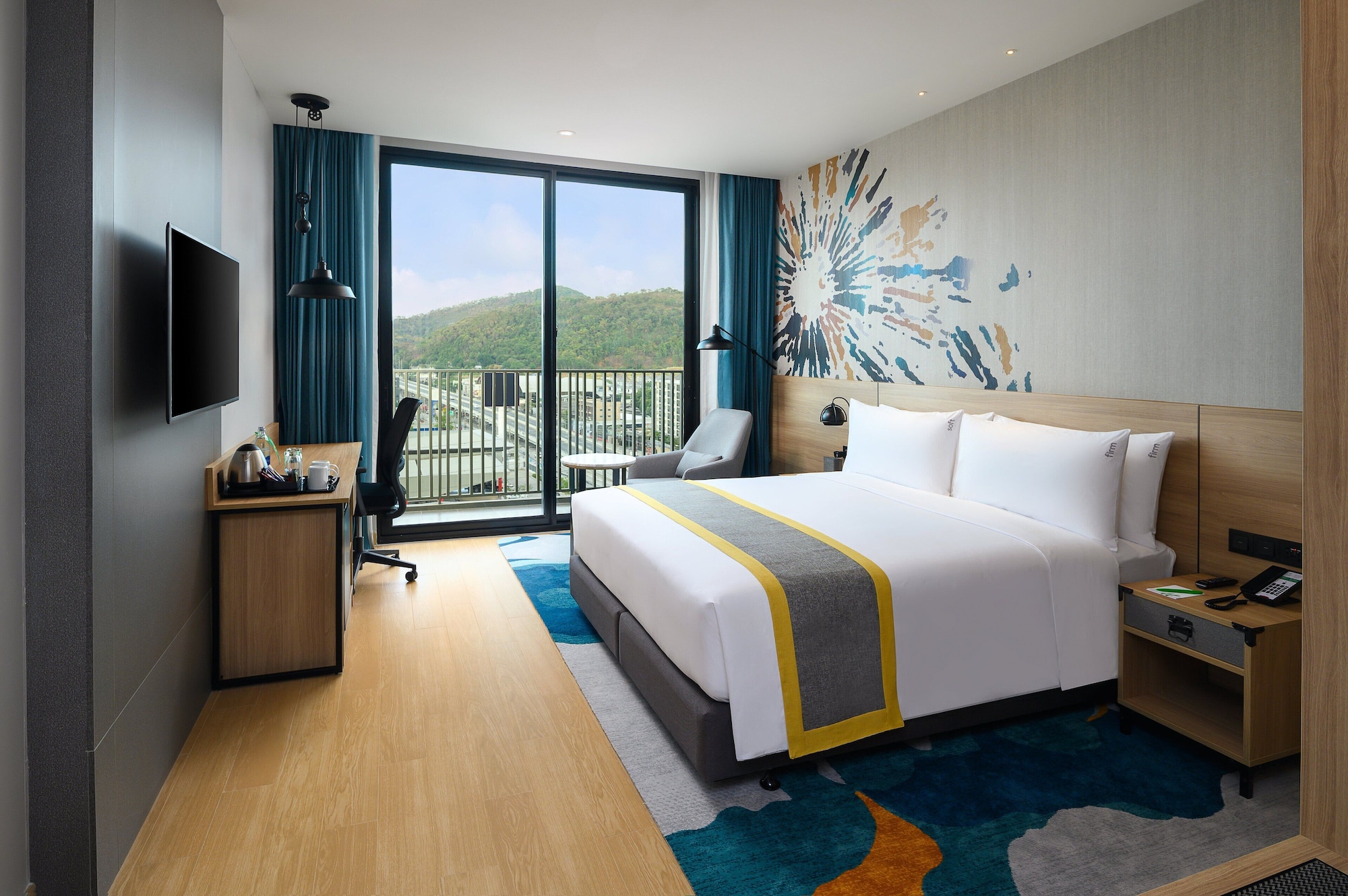 holiday inn and suites siracha laemchabang an ihg hotel