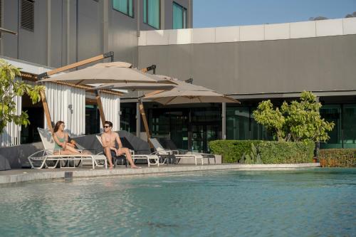 holiday inn and suites siracha laemchabang an ihg hotel