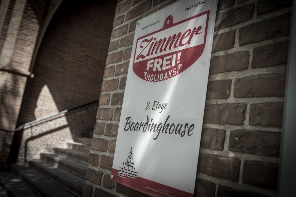 zimmer frei boardinghouse