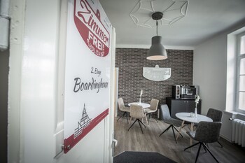 zimmer frei boardinghouse