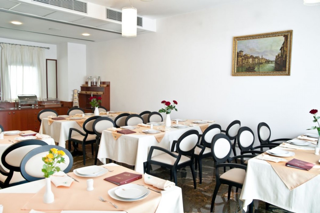 Hotel Beyfin,Cluj>>Baciu,4 star