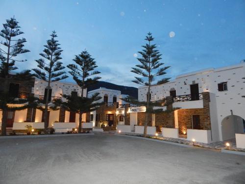 tinos