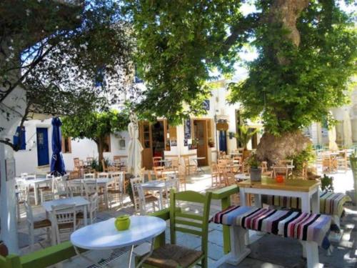 tinos suites and apartments