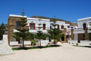 tinos