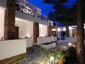 tinos suites and apartments