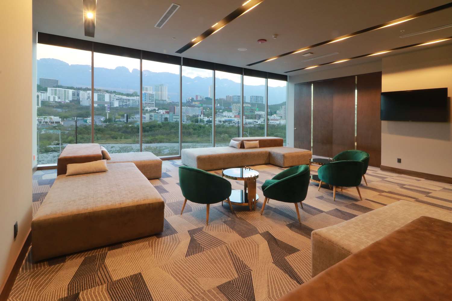 hilton garden inn monterrey obispado