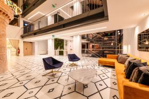 Pestana Douro Riverside Hotel And Conference Center,Av. Escritor Costa Barreto 60 4420-445 Porto,4 star