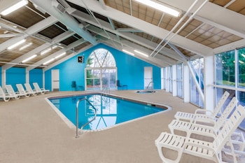 wingate by wyndham canton hall of fame