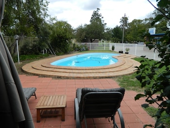 orana windmill motel