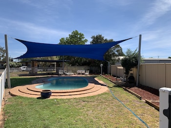 orana windmill motel