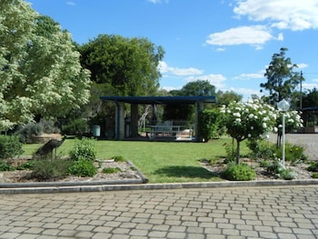 orana windmill motel