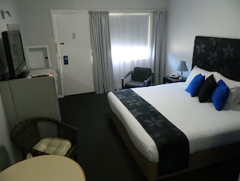 orana windmill motel