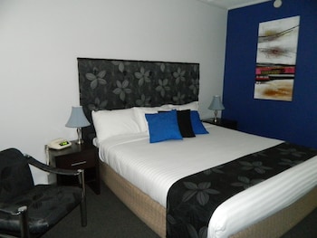 orana windmill motel