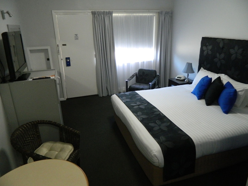orana windmill motel