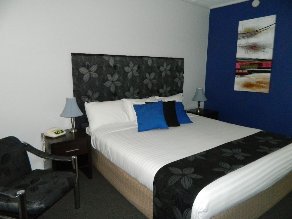 orana windmill motel