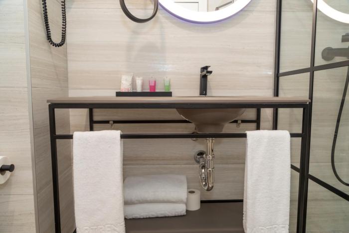 smartrental collection gran via centric