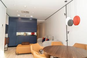 smartrental collection gran via centric