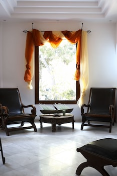 Meltemi Excelsior Suites And Spa,Perissa>>Megalochori,4 star