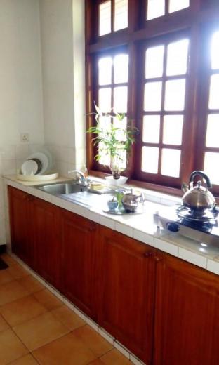 Lake Terrace,9/1/1 Rajapihilla Terrace Kandy 20000 Central Province,3 star