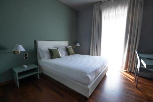 hotel enzo