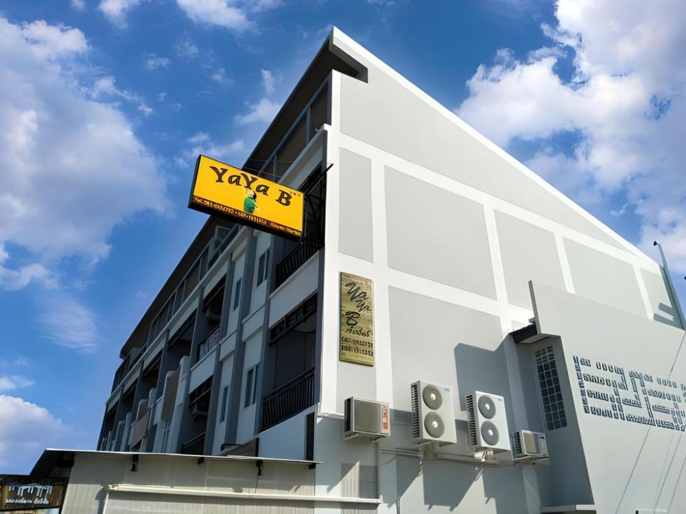 yaya b by briza group