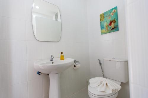 yaya b by briza group