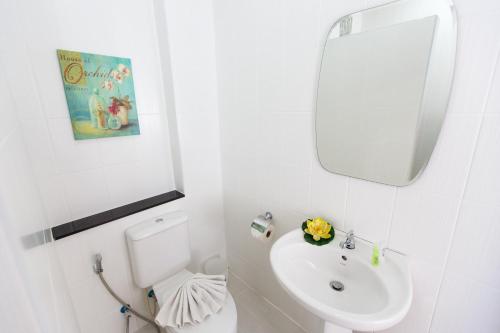 yaya b by briza group